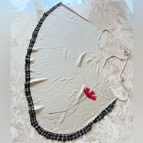 Elegant wraparound Linen Beige Skirt w Black Trim, Handpainted Flower,Size S-M - Picture 12 of 13